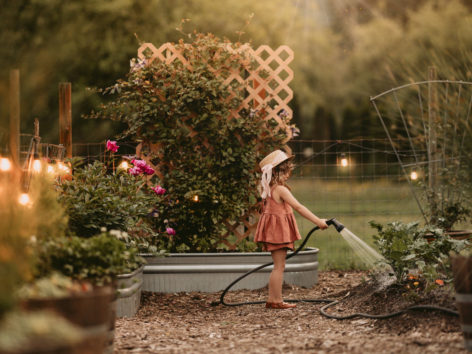 Photographer Feature Friday: Stay Golden with Amber Connor